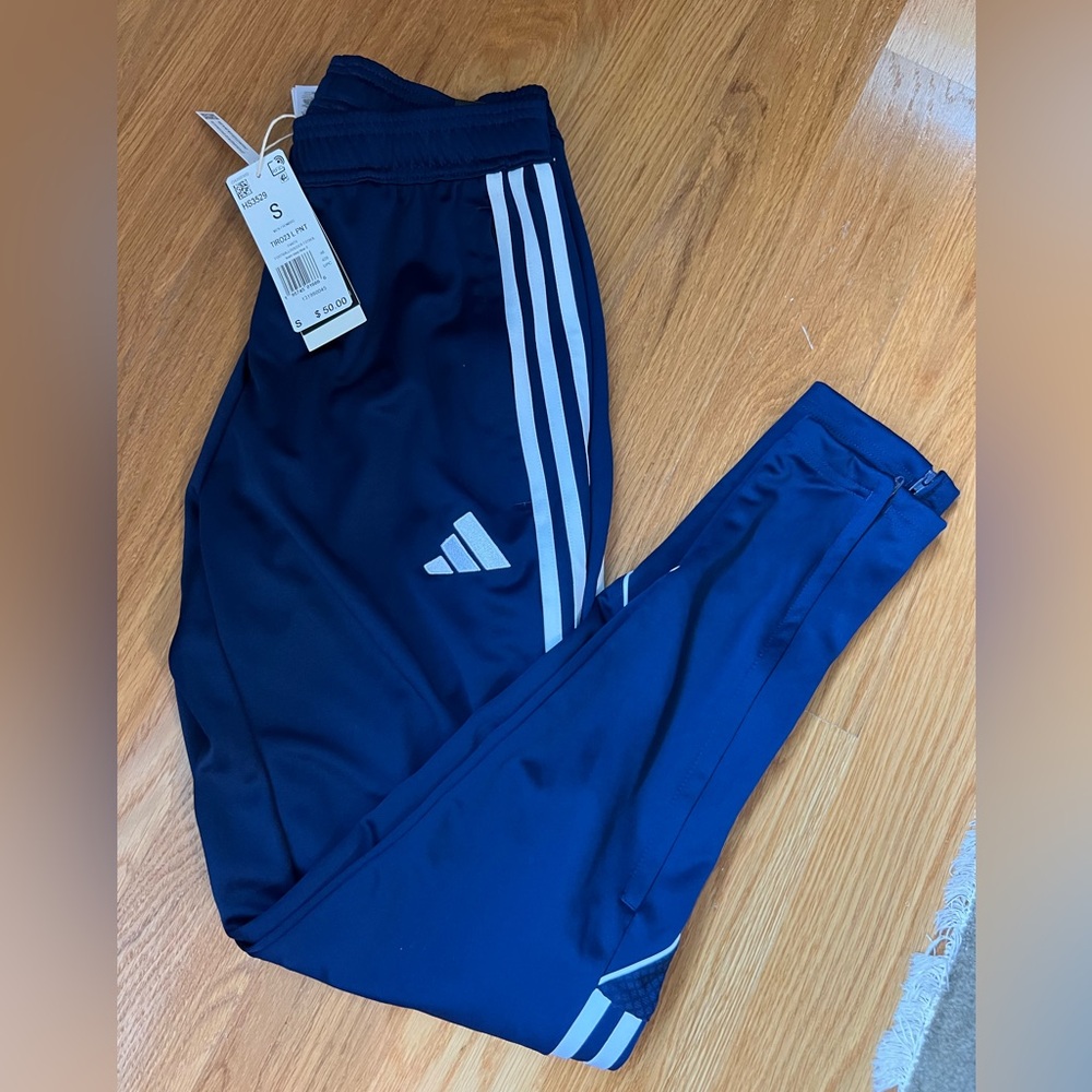 NWT Adidas Track Pants Zipped bottoms and Zippered Pockets Small